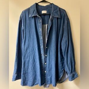 Universal Thread jean button down